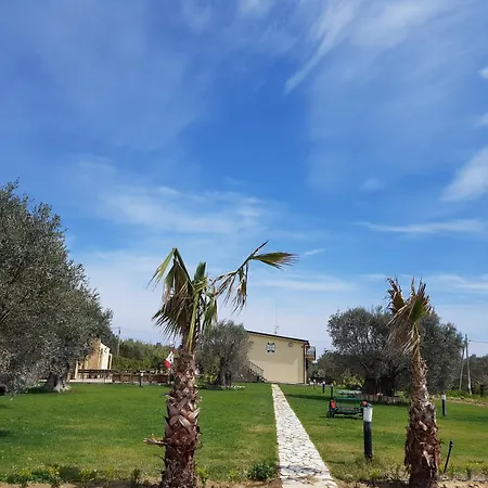 Donna Beatrice مزرعة للإقامة